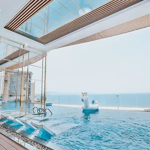 la-vague-hotel.nhatrangbesthotels.com/